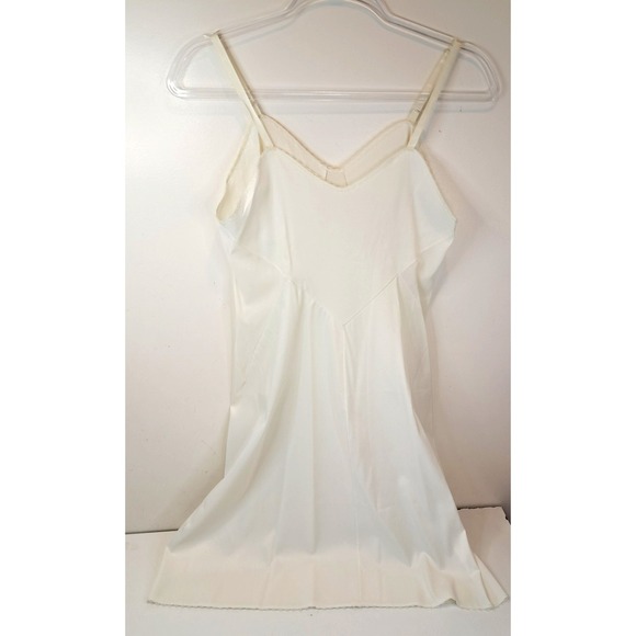 Vintage Vanity Fair Full Slip Women's Size S/34 Nylon Ivory Off White Cream - Picture 3 of 9